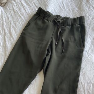 On The Fly Lululemon pants